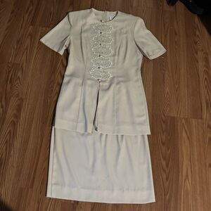 Caron Vintage Skirt 2 Piece Set Matching Chinese Inspired Embroidered Pearl Top